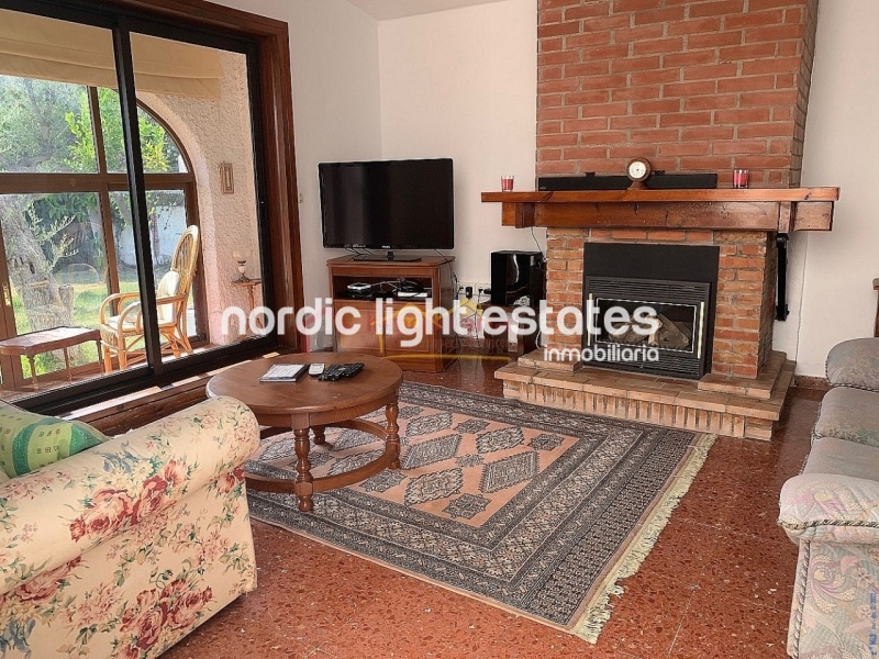 Similar properties Captivating private, south facing villa with exquisite gardens and a swimming pool