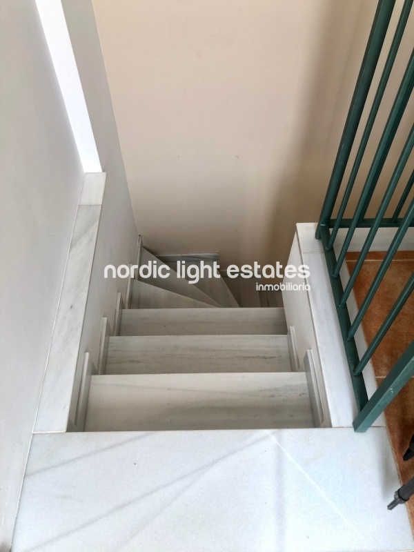 Top floor apartment with a huge roof terrace Torrecilla area