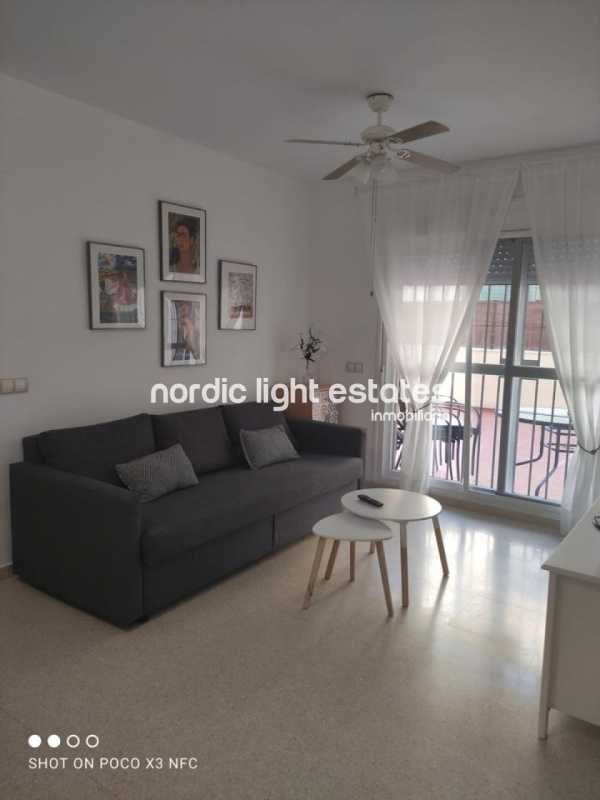 Apartamento económico con gran patio 