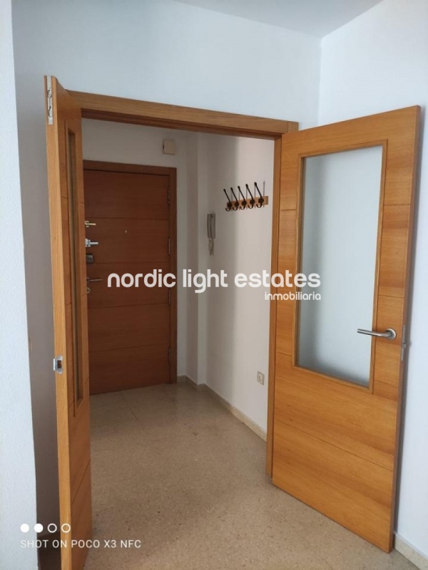 Apartamento económico con gran patio 