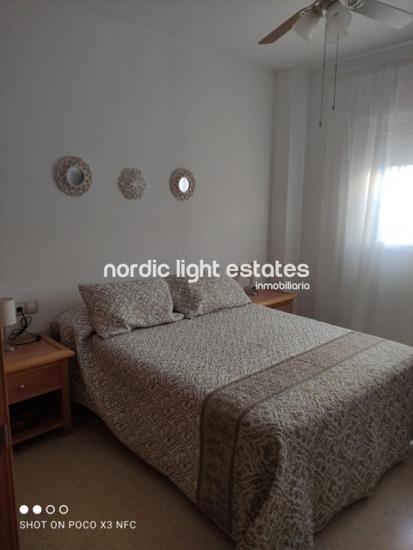 Apartamento económico con gran patio 