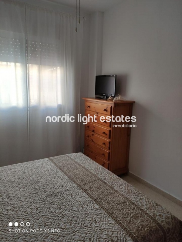 Apartamento económico con gran patio 