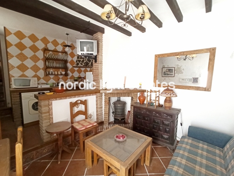 Apartment in Frigiliana centre