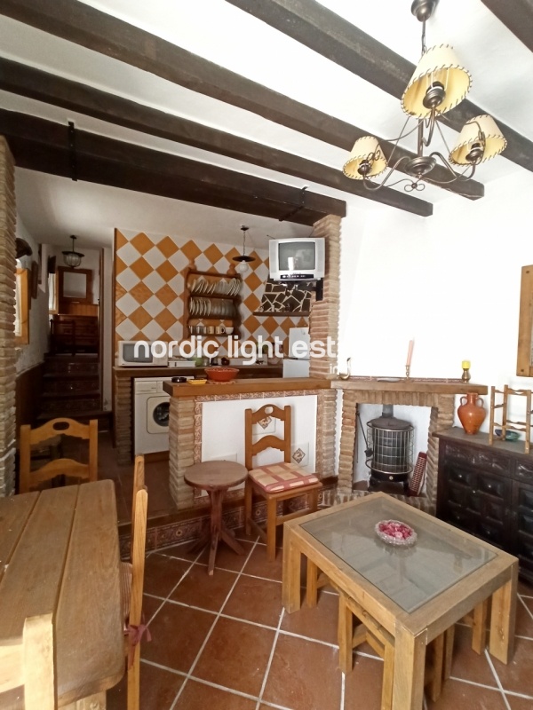 Apartment in Frigiliana centre