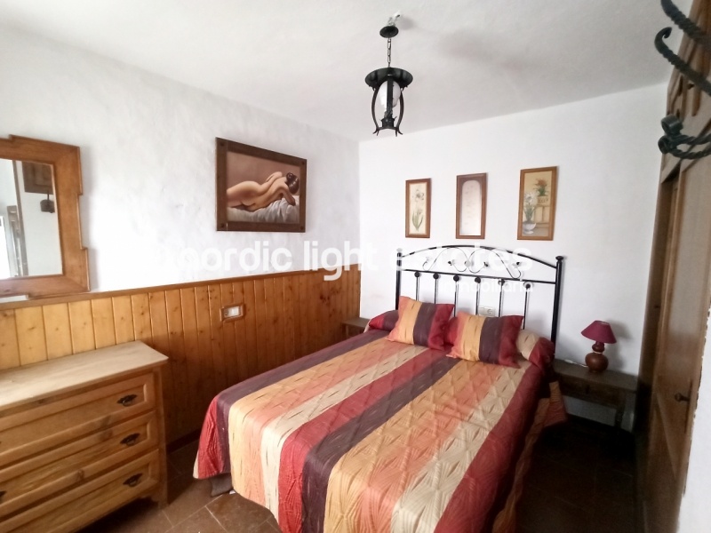 Apartment in Frigiliana centre