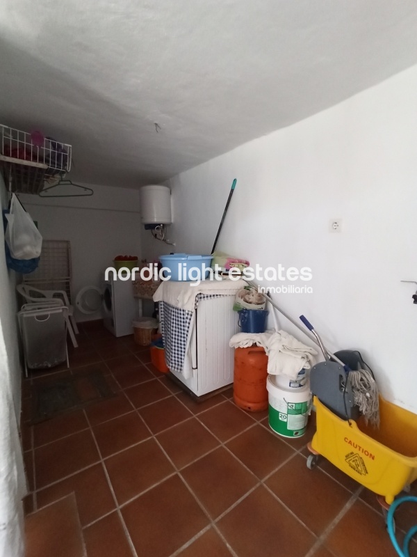 Casa adosada con piscina privada en Frigiliana