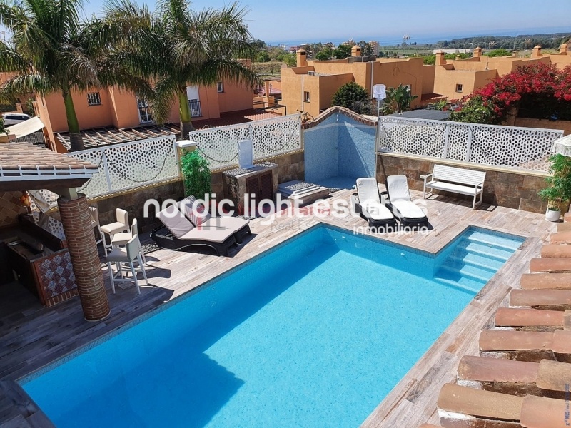 Similar properties Magnificent luxury villa in Torre del Mar