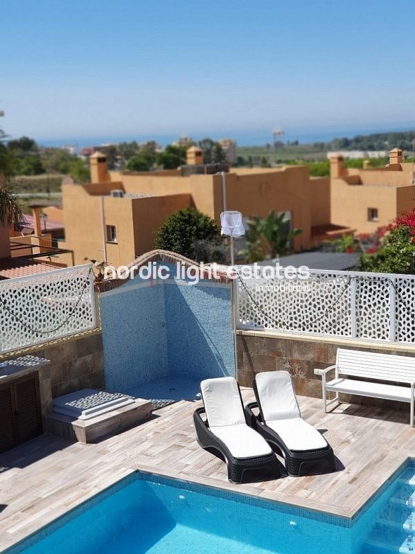 Similar properties Magnificent luxury villa in Torre del Mar