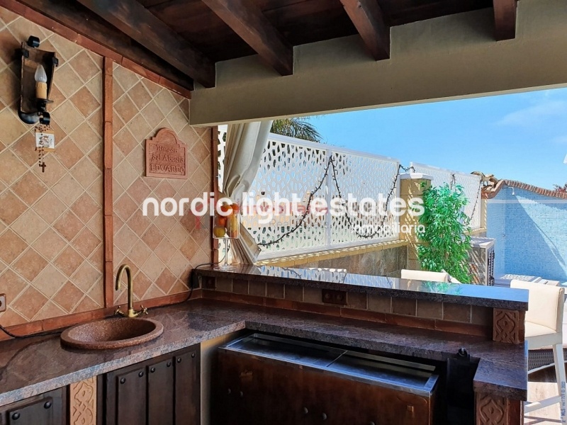 Similar properties Magnificent luxury villa in Torre del Mar