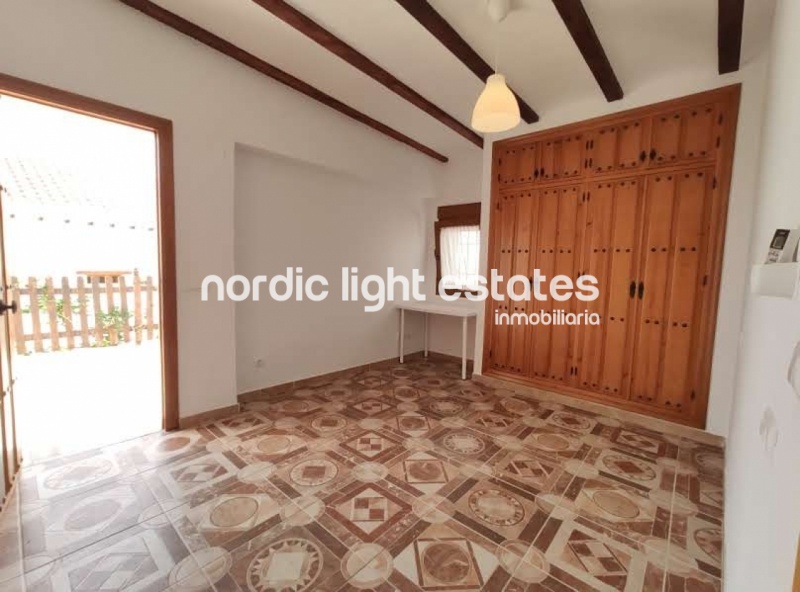 Larga temporada. Villa de campo con piscina en Frigiliana