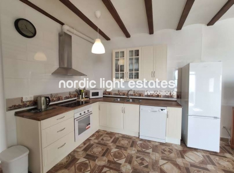 Larga temporada. Villa de campo con piscina en Frigiliana