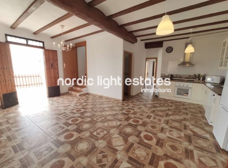 Larga temporada. Villa de campo con piscina en Frigiliana