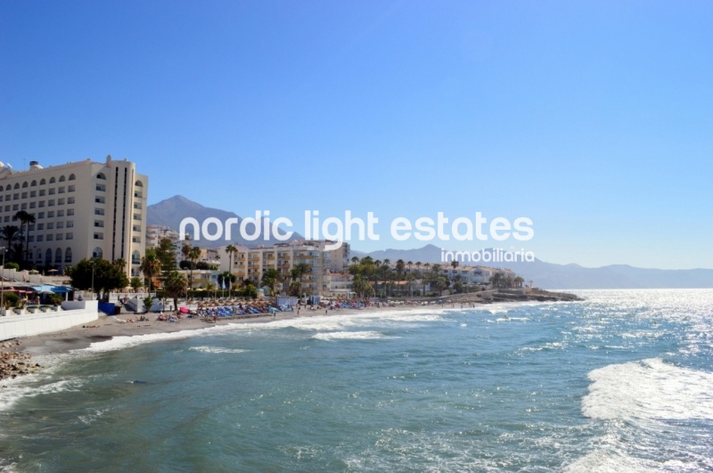 Estudio en Nerja. Primera línea de playa