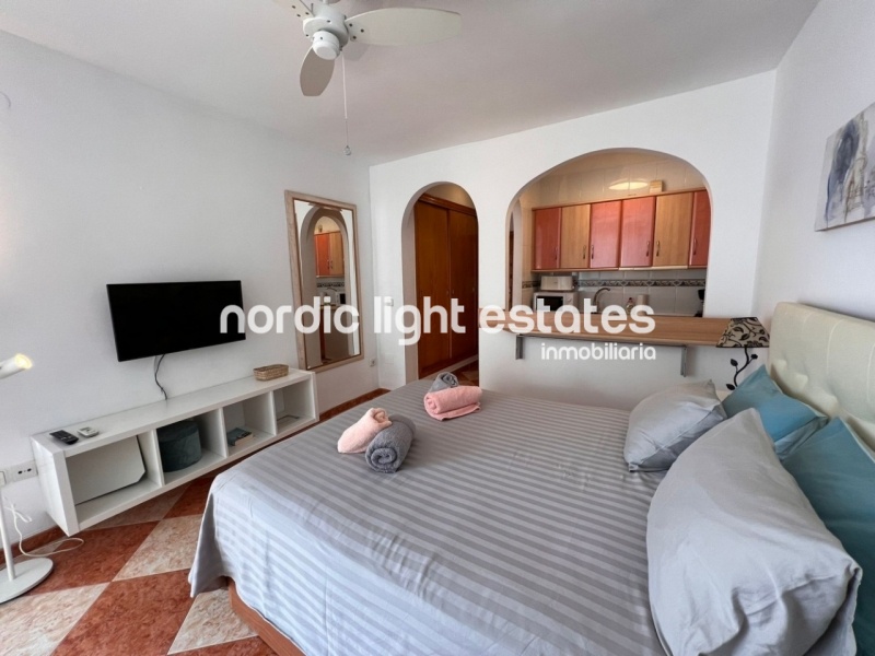 Estudio en Nerja. Primera línea de playa