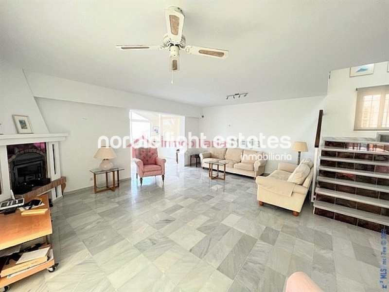 Propiedades similares Impresionante villa en Nerja 4 dormitorios