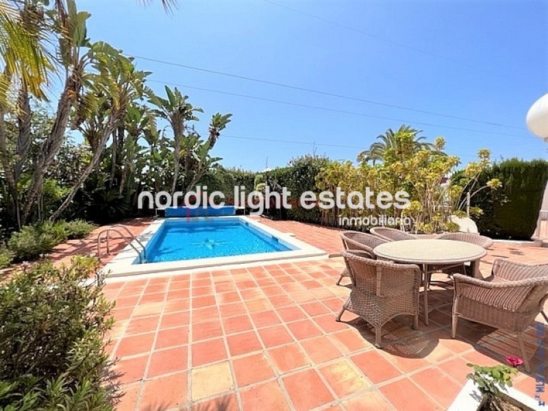 Propiedades similares Impresionante villa en Nerja 4 dormitorios