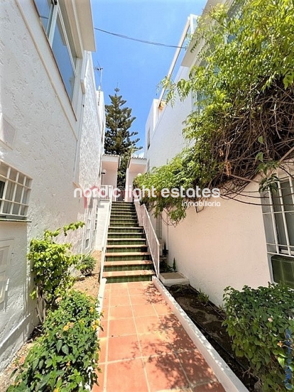 Propiedades similares Impresionante villa en Nerja 4 dormitorios