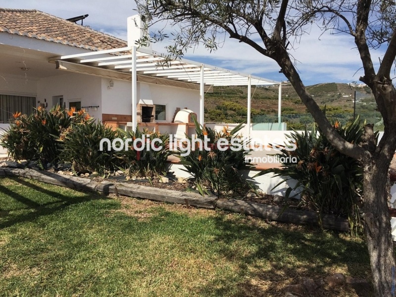 Similar properties Magnificent villa 3 beds, 3 baths in Torrox Costa