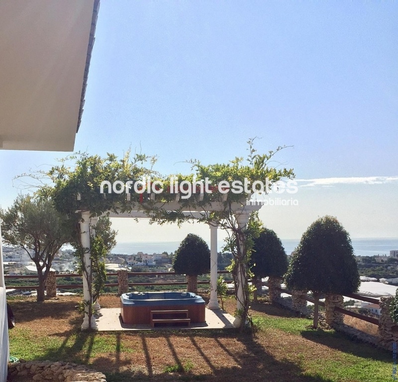 Similar properties Magnificent villa 3 beds, 3 baths in Torrox Costa