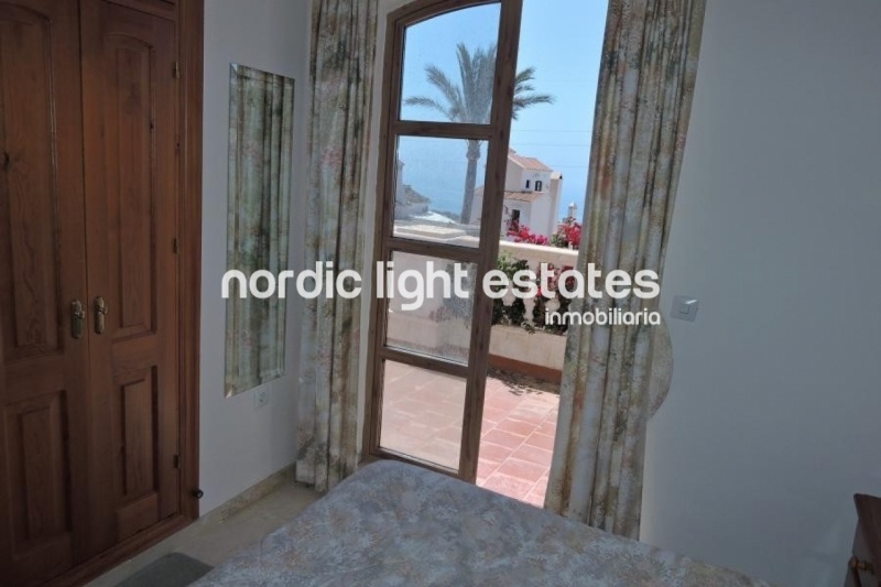 Luminoso apartamento en Nerja