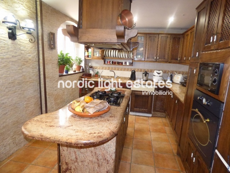 Terraced house with sea views in Mezquitilla 