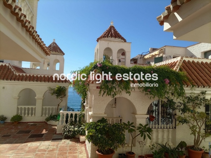 Terraced house with sea views in Mezquitilla 