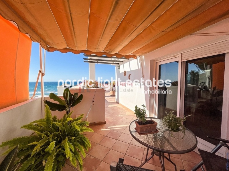 Seafront penthouse in Torrox Costa