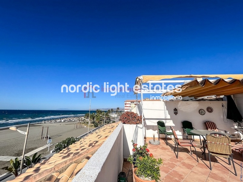Seafront penthouse in Torrox Costa