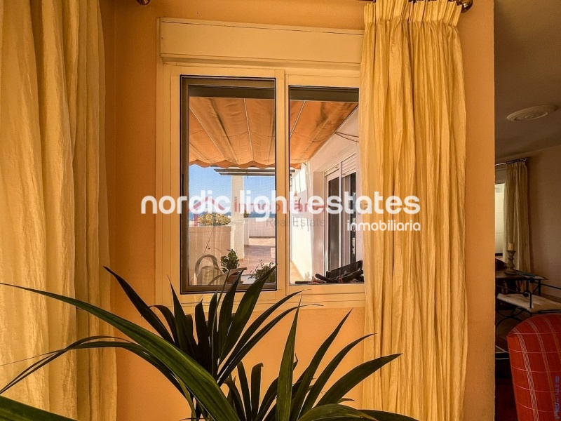 Seafront penthouse in Torrox Costa