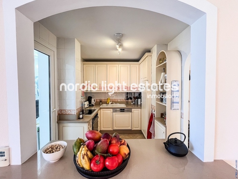 Seafront penthouse in Torrox Costa