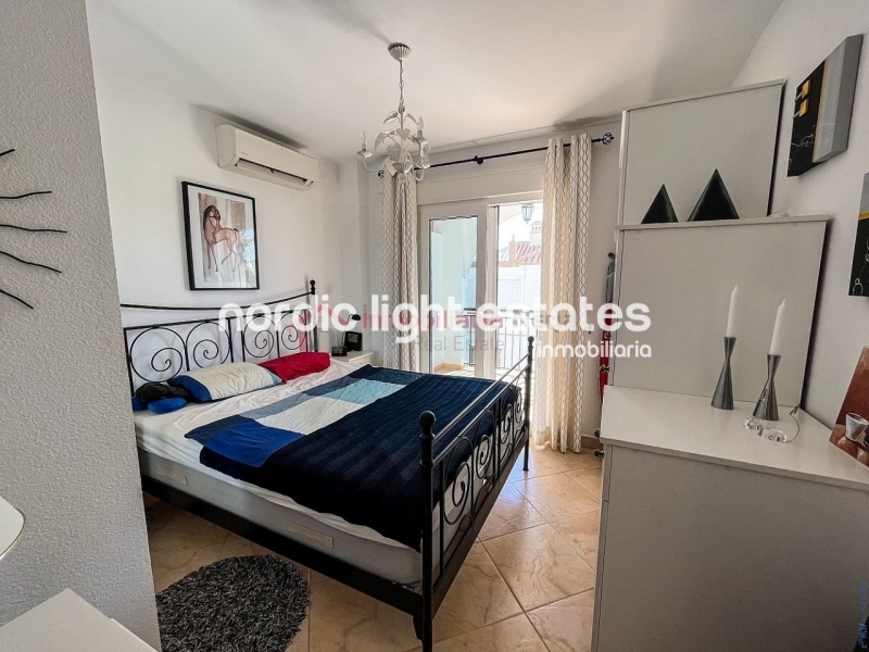 Seafront penthouse in Torrox Costa