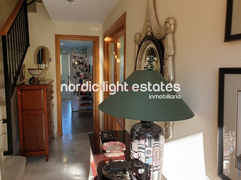 Great terraced house with garage + large storage room