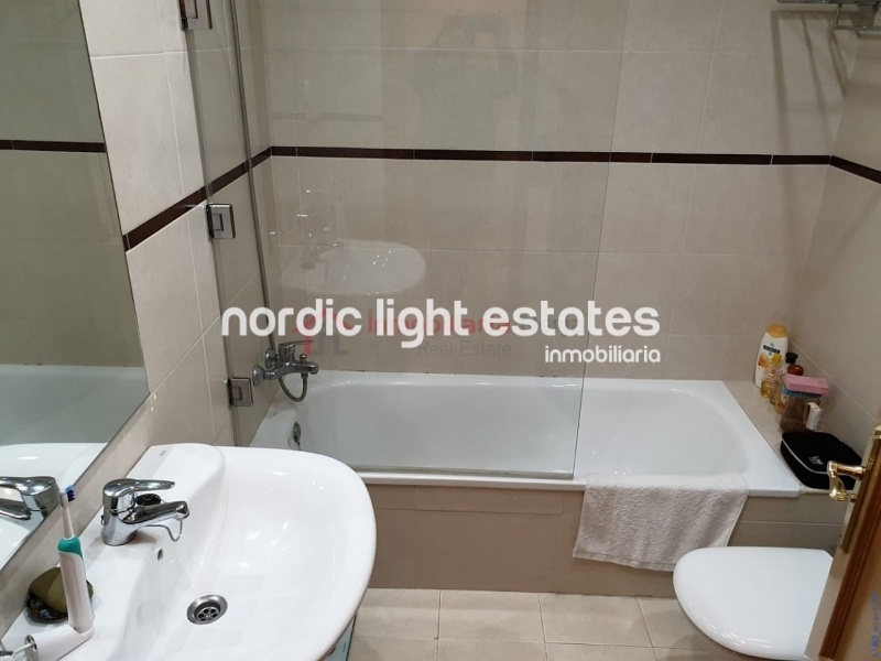 Great terraced house with garage + large storage room
