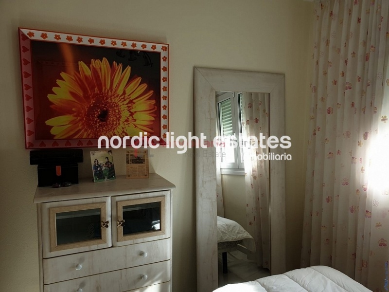 Great terraced house with garage + large storage room