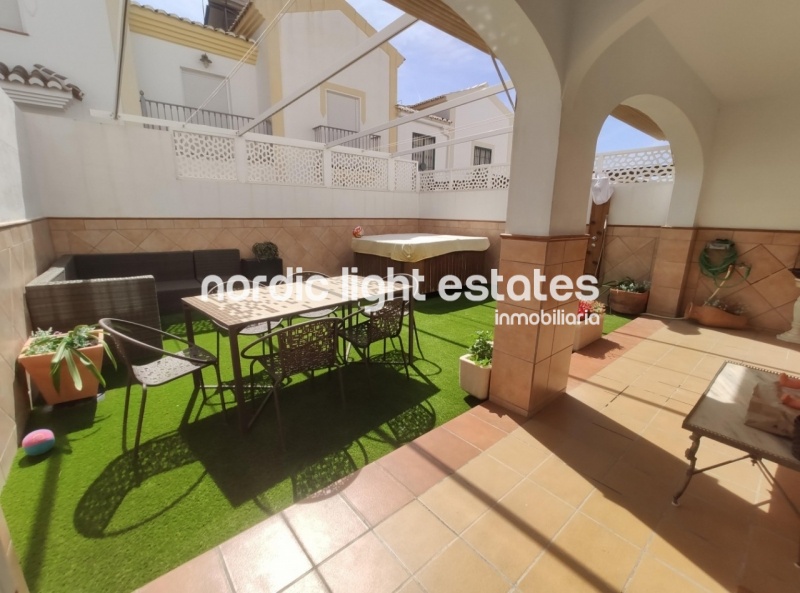 Propiedades similares Magnifica casa de 4 dormitorios y cochera grande en Nerja 