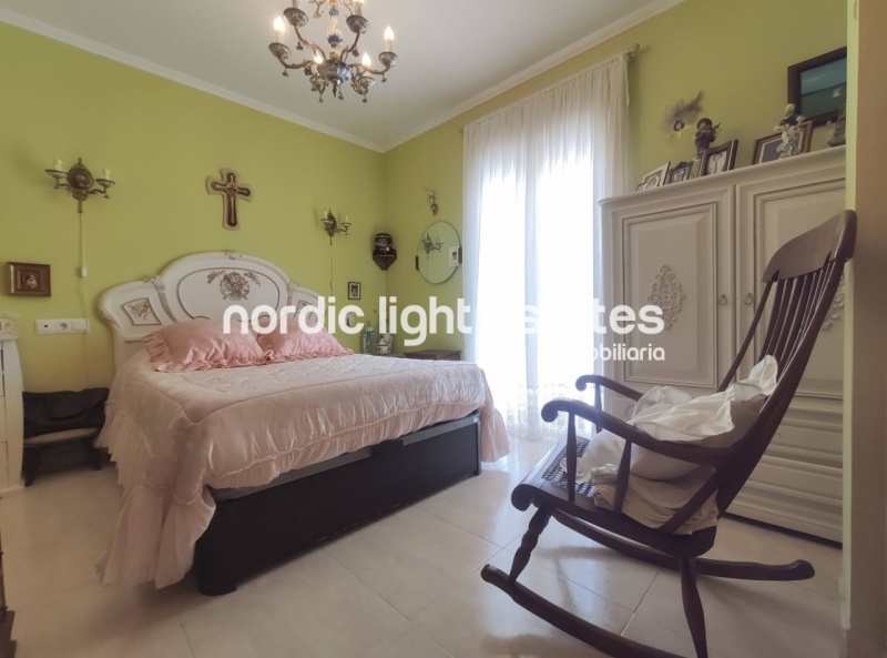 Propiedades similares Magnifica casa de 4 dormitorios y cochera grande en Nerja 