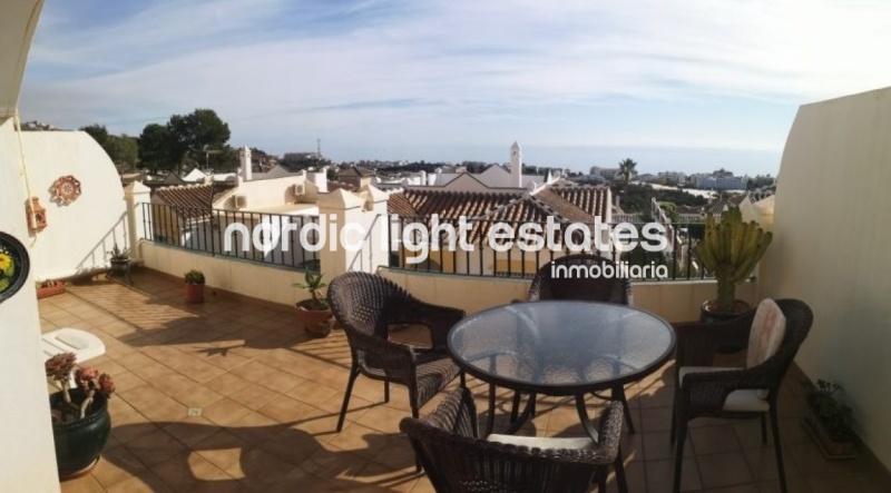 Apartamento en Torrox Park con vistas al mar