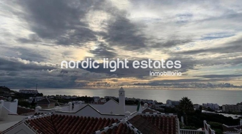 Apartamento en Torrox Park con vistas al mar