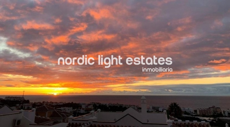Apartamento en Torrox Park con vistas al mar