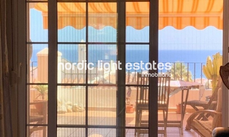 Apartamento en Torrox Park con vistas al mar