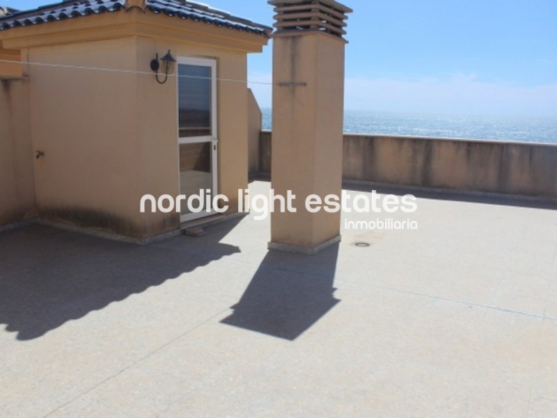 Fantastic south facing penthouse in El Morche