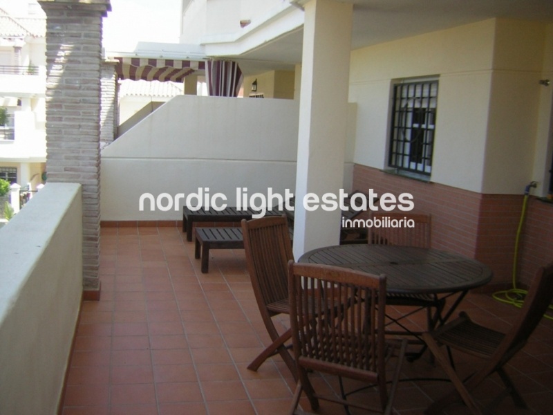 Propiedades similares Elegante apartamento con amplia terraza y parking al lado de Baviera Golf