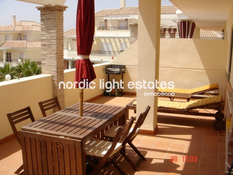 Propiedades similares Elegante apartamento con amplia terraza y parking al lado de Baviera Golf