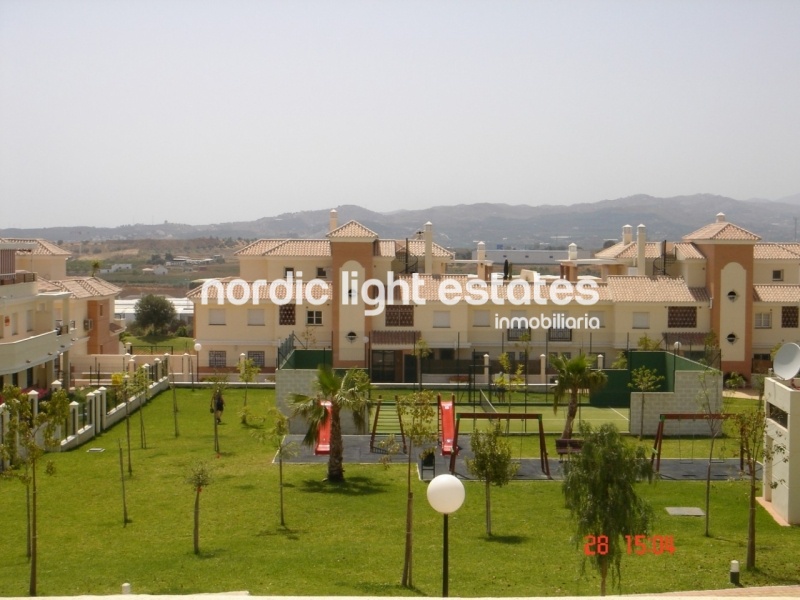 Propiedades similares Elegante apartamento con amplia terraza y parking al lado de Baviera Golf