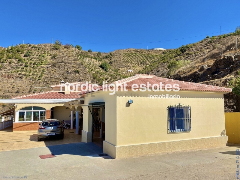 Propiedades similares Estupenda Villa de Campo a Solo un Minuto del Pueblo de Algarrobo