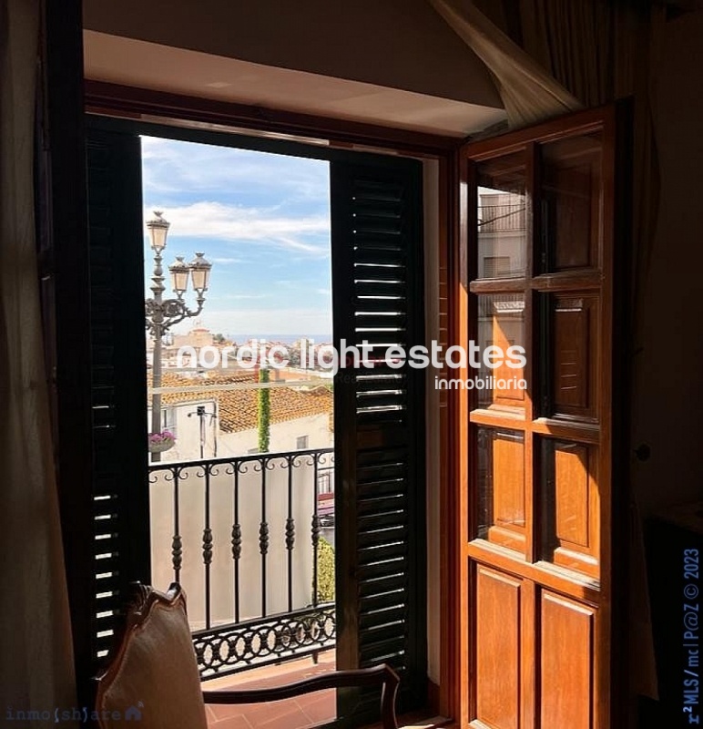 Exclusivo piso ultima planta en el corazón de Torrox Pueblo