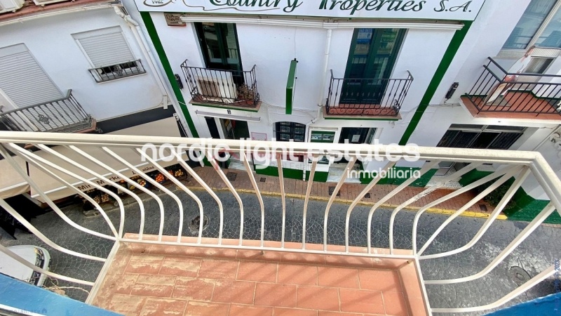 Propiedades similares Casa de pueblo con 4 habitaciones en Torrox