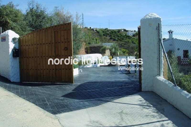 Detached country villa in Frigiliana