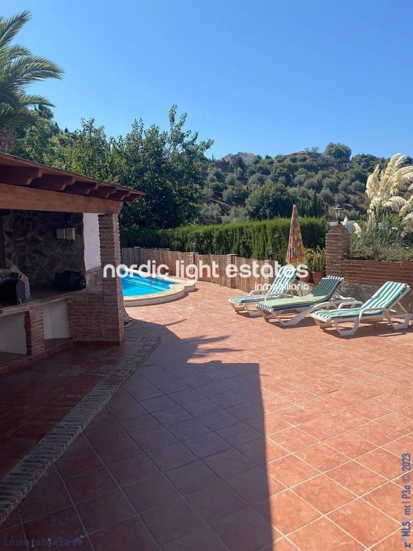 Propiedades similares Gran casa de campo con un terreno de 4.000m2