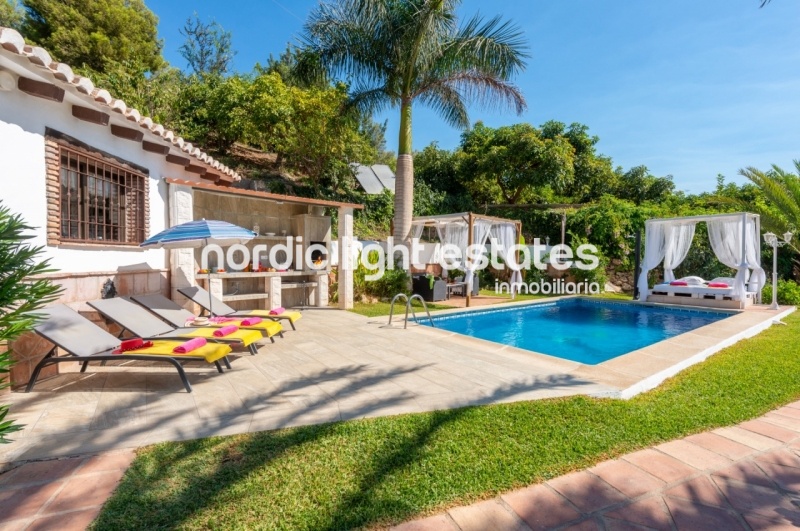 Propiedades similares Fantástica villa entre Nerja y Frigiliana para alquiler de invierno 2025/26